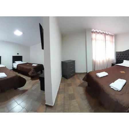 צ'ורין Ronald Hotel מראה חיצוני תמונה