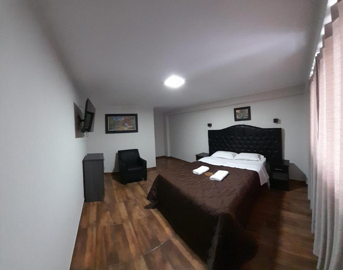 צ'ורין Ronald Hotel מראה חיצוני תמונה