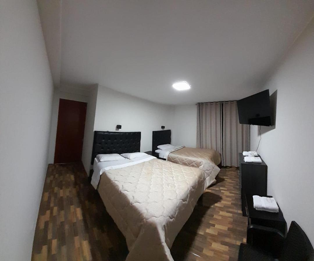 צ'ורין Ronald Hotel מראה חיצוני תמונה